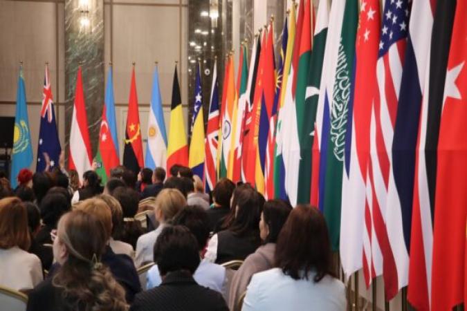 Kazakistan, Kresel Kapsayc Eitim Diyalouna nclk Etti