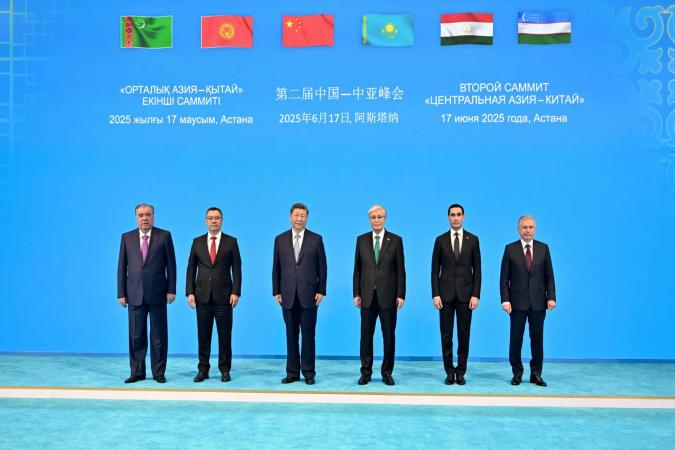 Orta Asya-in Zirvesinde Yeni Dnem: Ebedi birlii Anlamas mzaland